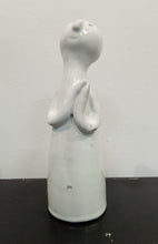 Load image into Gallery viewer, Ceramic figurines in glazed stoneware : Happy Family series
